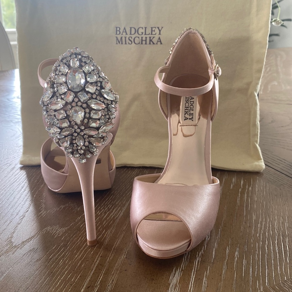 Badgley Mischka satin platform heels